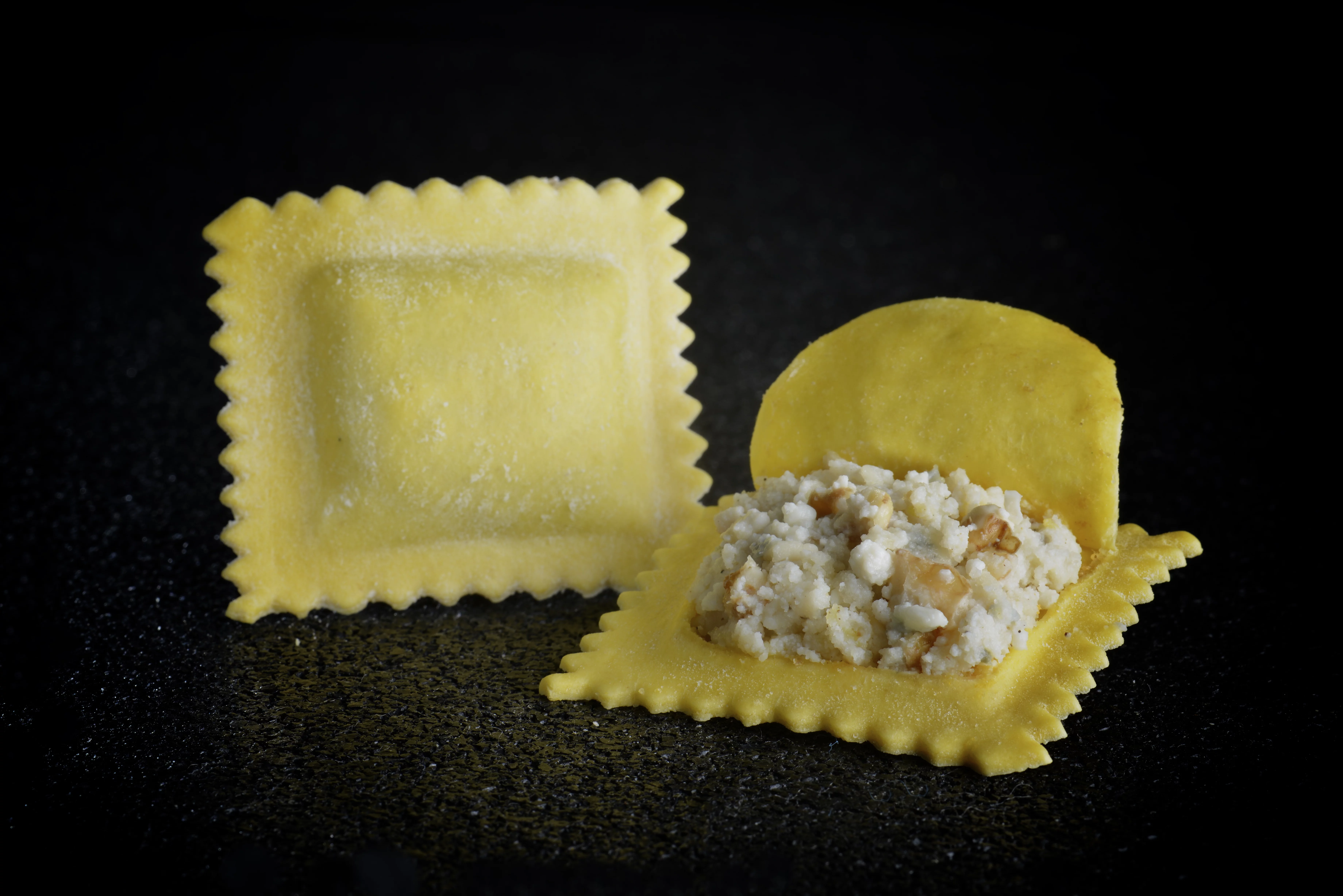 RAVIOLI MET  GORGONZOLA/WALNOOT (Altoni)