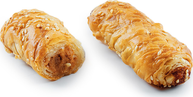 MINI BOREK MET KIP EN WITTE SESAMZAADJES KOB *4243038*